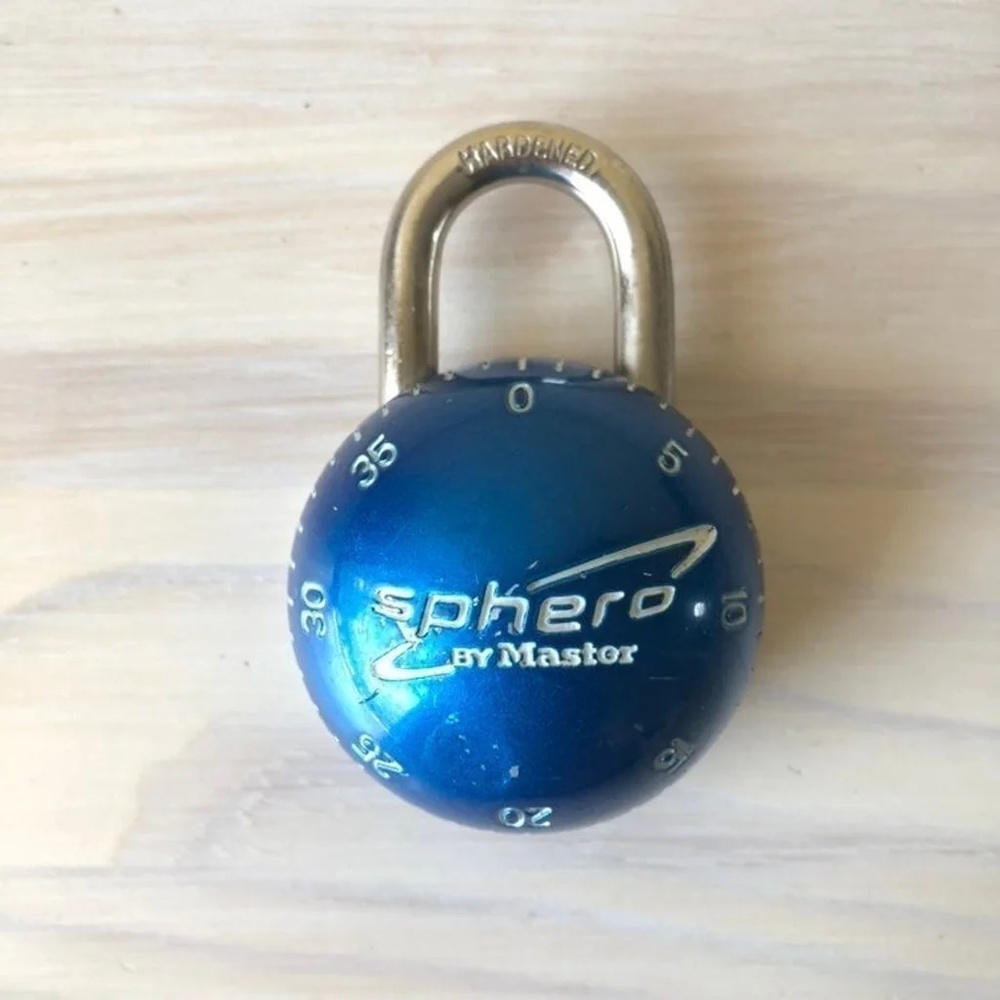 MASTER LOCK SPHERO Spinner Combination Padlock Combo Lock Blue - Used